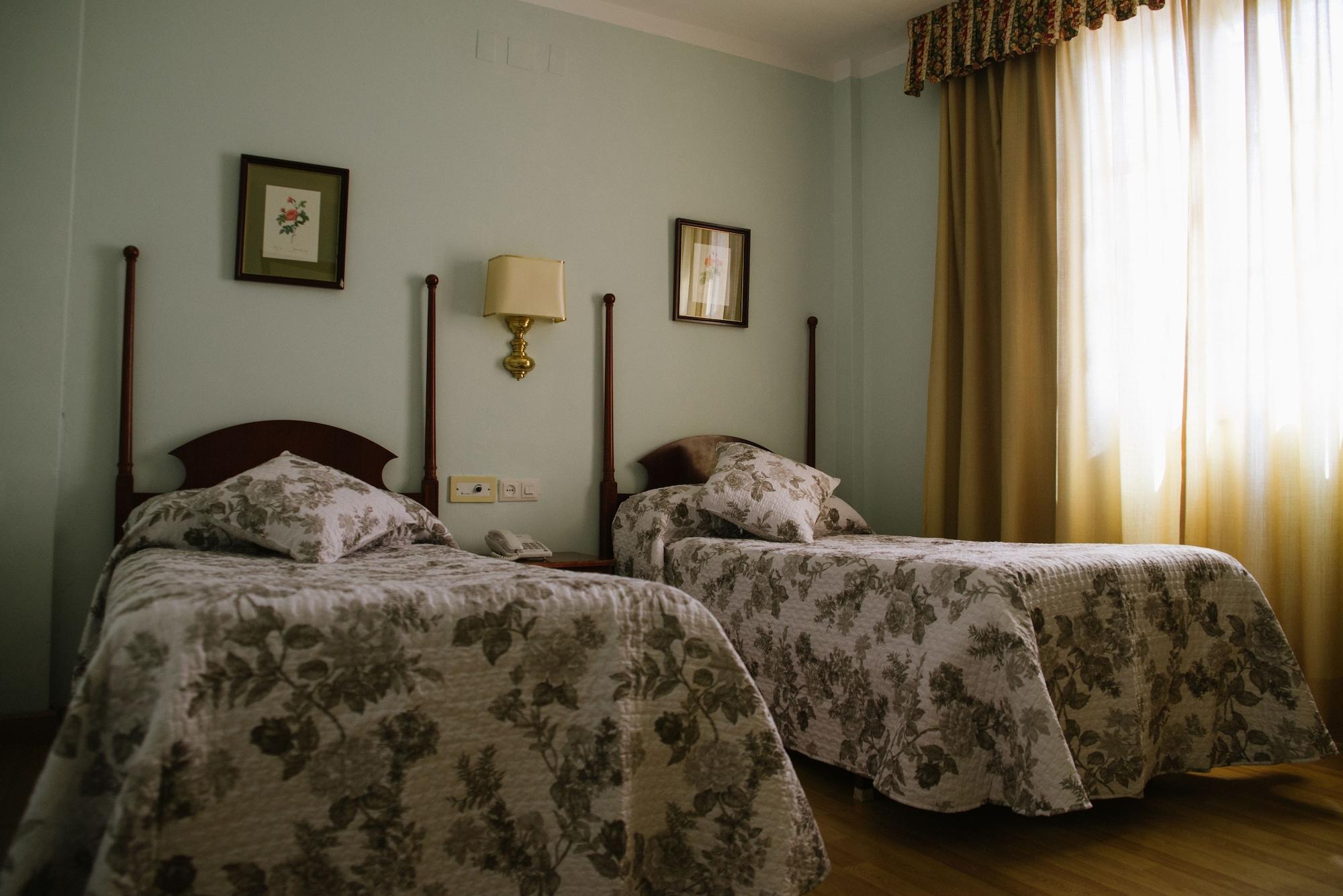 Hotel Sierra De Арасена Екстер'єр фото