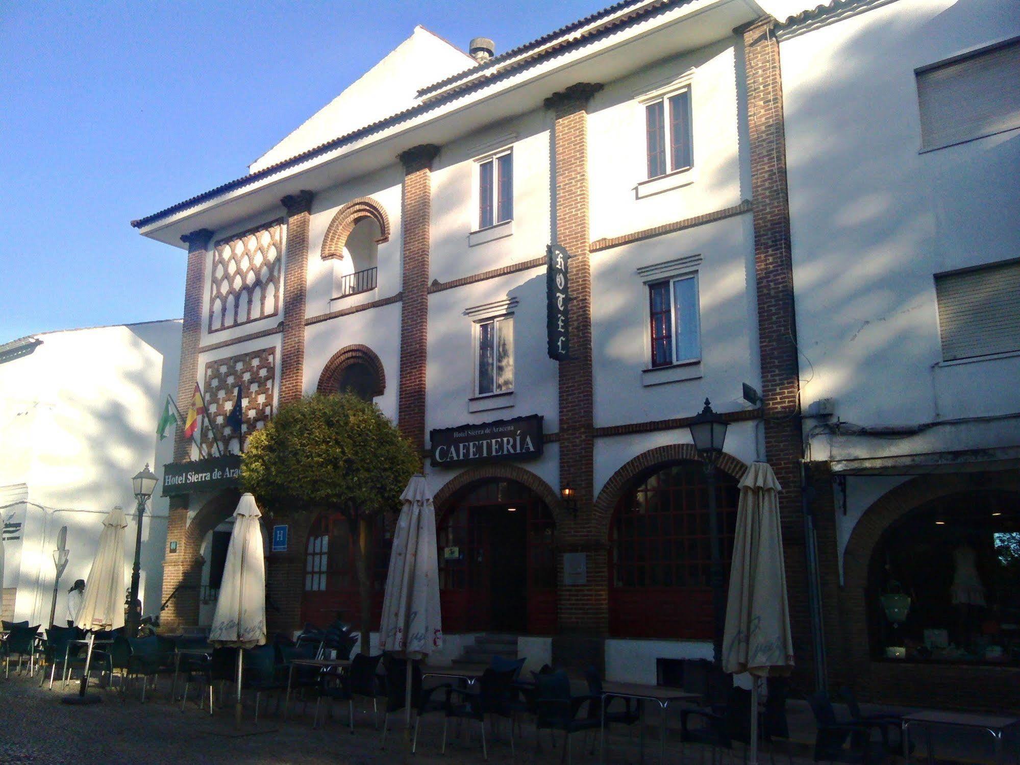 Hotel Sierra De Арасена Екстер'єр фото