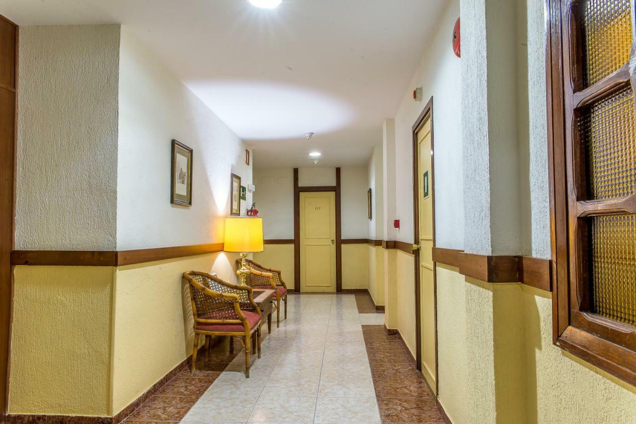 Hotel Sierra De Арасена Екстер'єр фото