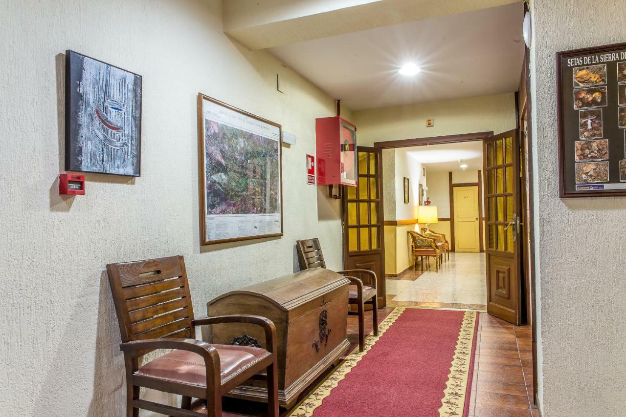 Hotel Sierra De Арасена Екстер'єр фото