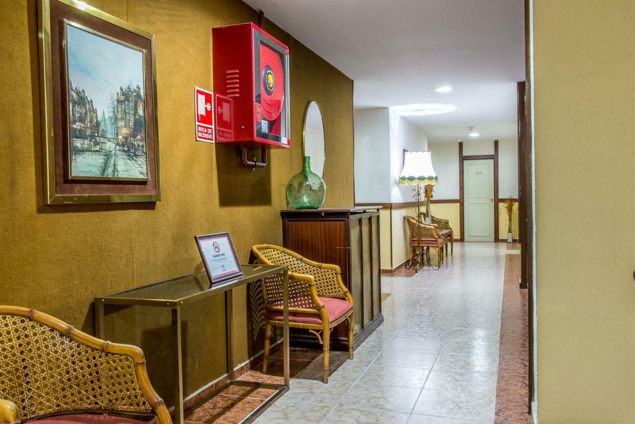 Hotel Sierra De Арасена Екстер'єр фото