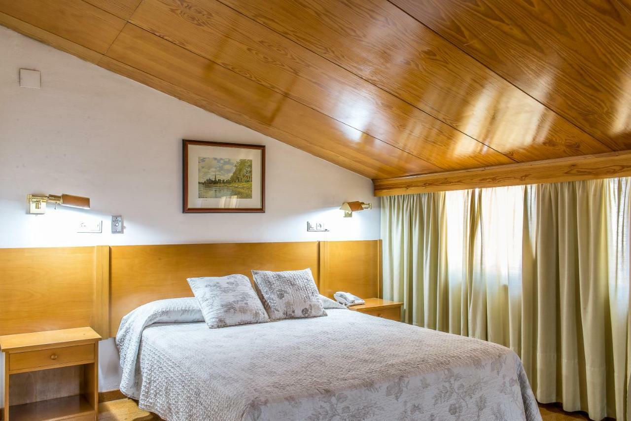 Hotel Sierra De Арасена Екстер'єр фото